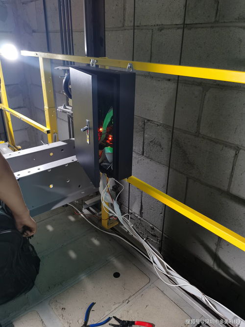 AGV机器人梯控系统 自动上下电梯的智能化安装工程与现场施工解析